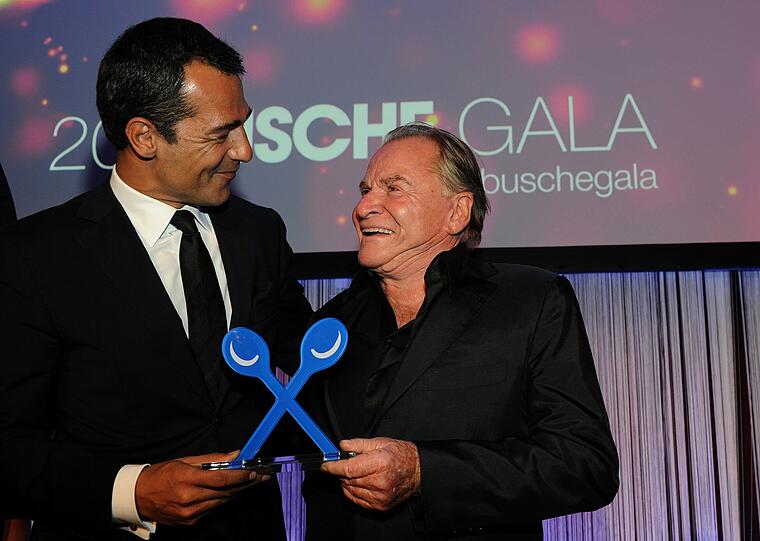 Schauspieler Erol Sander ("Genießer des Jahres") und sein Laudator Fritz Wepper