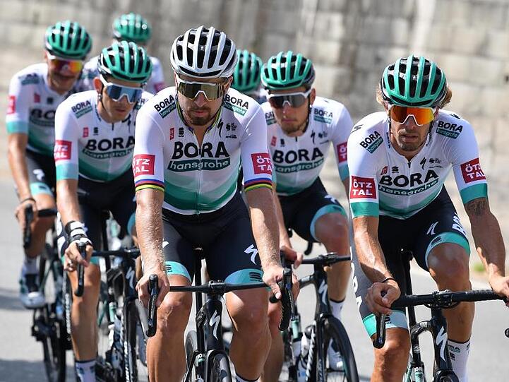 Das Team Bora-hansgrohe beim Training vor dem Start der 107. Tour de France.