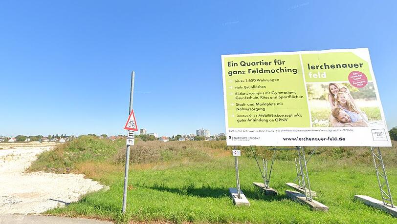 Ansicht von 2023: Das k&uuml;nftige Baufeld an der Lerchenauer Stra&szlig;e.