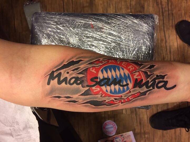 Fan-Liebe, die unter die Haut geht! Die besten FC-Bayern-Tattoos der AZ-Leser...