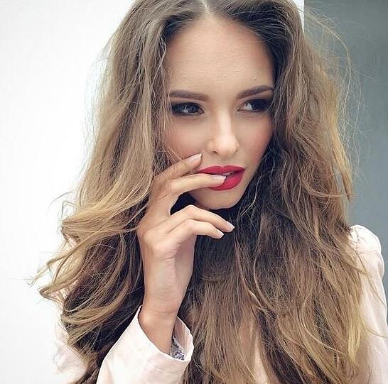 Österreich: Julia Furdea.