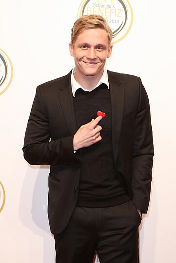Matthias Schweighöfer bei der Benefiz Gala zugunsten der "McDonald`s Kinderhilfe Stiftung" am 08.11.2013 im Postpalast in München.