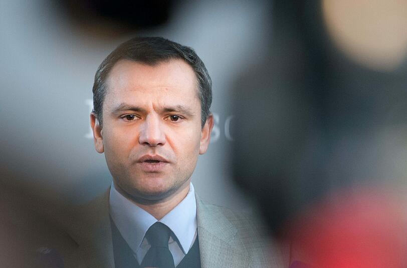 Ab Februar muss sich Sebastian Edathy im niedersächsischen Verden vor Gericht wegen des Verdachts auf Besitz von Kinderpornografie verantworten.
