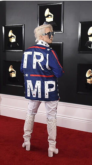 Ricky Rebel fiel ebenfalls mit Pro-Trump-Statemenst auf.