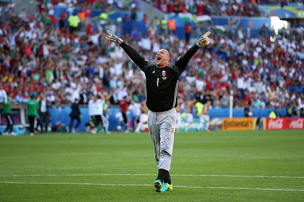 Der frühere ungarische Nationalkeeper Gábor Király hat 2016 seine Karriere beendet. Der frühere ungarische Nationalkeeper Gábor Király hat 2016 seine Karriere beendet.