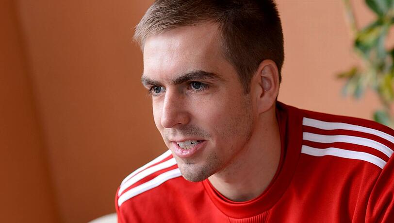 Der FC Bayern München bei der Klub-WM in Marokko: Bilder aus dem Mannschaftshotel "Tikida Golf Palace" in Agadir. Hier: Kapitän Philipp Lahm. Der FC Bayern München bei der Klub-WM in Marokko: Bilder aus dem Mannschaftshotel "Tikida Golf Palace" in Agadir. Hier: Kapitän Philipp Lahm.