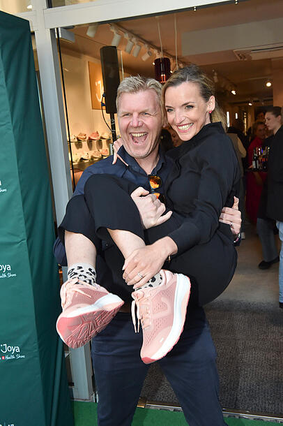 Debby M&uuml;ller und Mann Oliver Hill