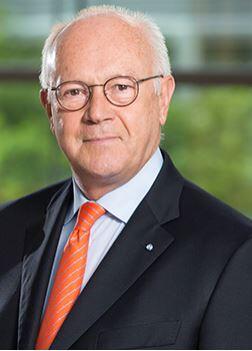 Auch sein Bundestagsamt ist neu zu besetzen: Hans-Peter Uhl.