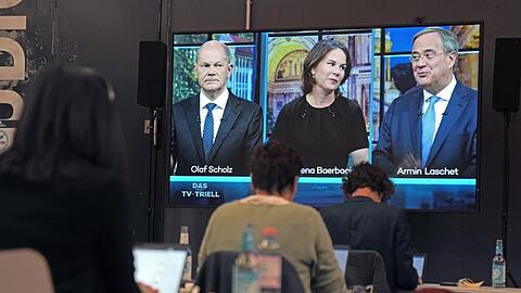 Eine Woche vor der Bundestagswahl stellen sich Scholz, Baerbock und Laschet einem dritten TV-Triell.