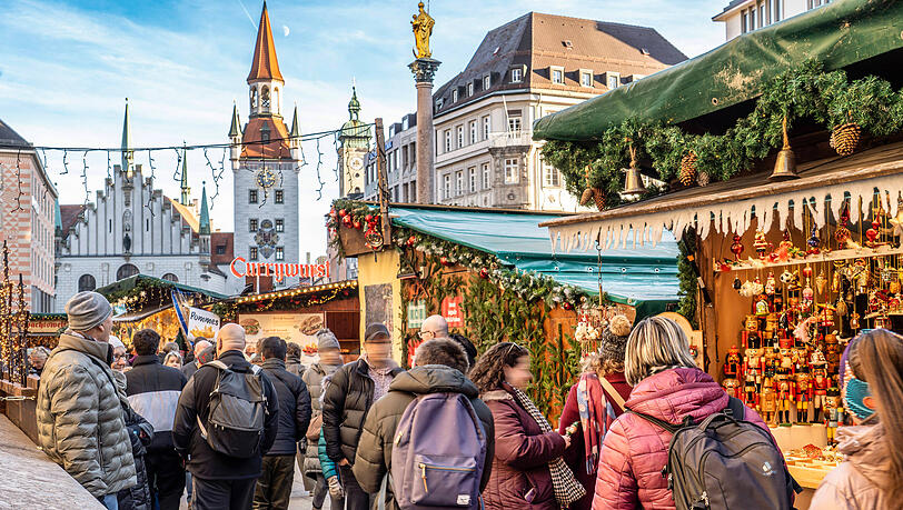 Rund 170.000 Menschen waren laut Citypartner am Samstag in der Kaufingerstraße unterwegs. Die Bilanz der Shoppingnacht ist aber durchwachsen. Rund 170.000 Menschen waren laut Citypartner am Samstag in der Kaufingerstraße unterwegs. Die Bilanz der Shoppingnacht ist aber durchwachsen.