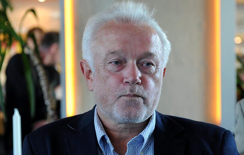 Der FDP-Bundestagskandidat Wolfgang Kubicki reagiert am 22.09.2013 bei der Wahlparty der FDP in Kiel (Schleswig-Holstein) auf die ersten Prognosen.