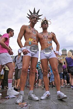 So verrückt und schrill ist der CSD: Die schönsten Bilder aus München und dem Rest Deutschlands...