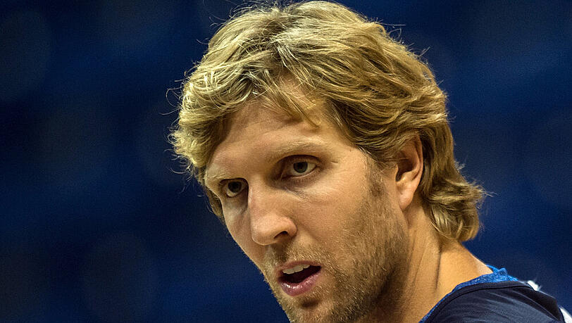 Dirk Nowitzki beim Basektball-Training in Berlin Dirk Nowitzki beim Basektball-Training in Berlin