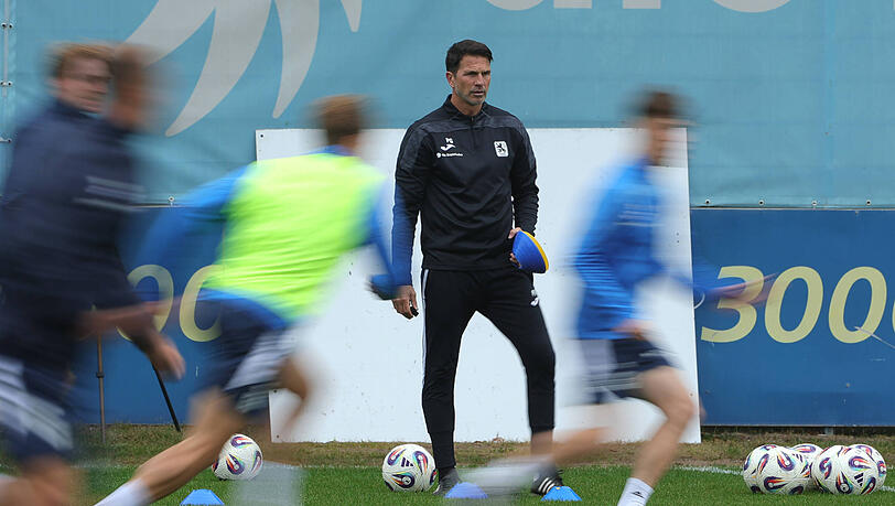 Muss mit seiner Mannschaft gegen Erzgebirge Aue ein anderes Gesicht zeigen: Cheftrainer Patrick Glöckner.