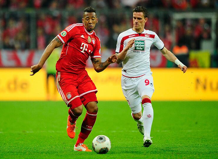 JÉRÔME BOATENG NOTE 4
Insgesamt okay, aber mit kleineren Aussetzern. Ungenau im Passspiel, beim 1:3 nicht aufmerksam. Kann er besser.
