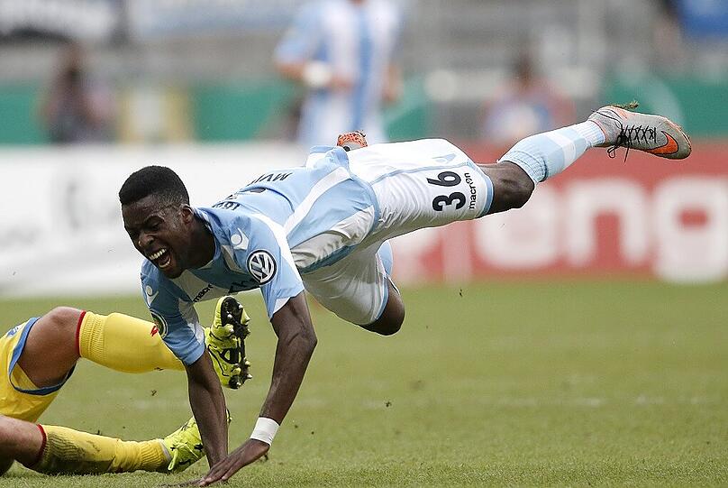 Stephane Mvibudulu: Note - . Kam zu spät für eine Benotung.
