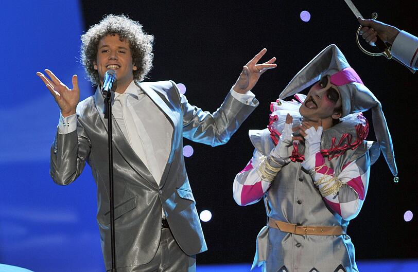 Der Spanier Daniel Diges wurde bei seinem ESC-Auftritt 2010 von einem Flitzer überrascht. Komiker Jimmy Jump stürmte die Bühne und tanzte mit. Diges durfte seinen Song am Ende der Show wiederholen. Jump kam kurzzeitig in Haft.
