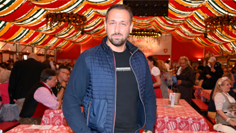 Reiste Ryan Gosling etwa aus Los Angeles nach München?