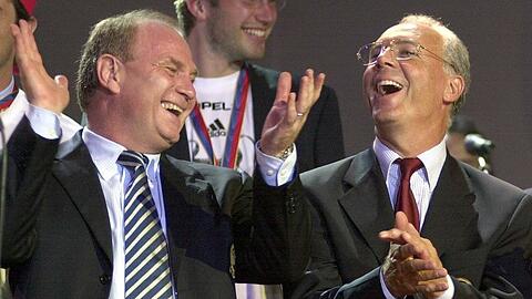 Gute Freunde, kann niemand... Franz Beckenbauer (r.) will Uli Hoeneß im Gefängnis besuchen.