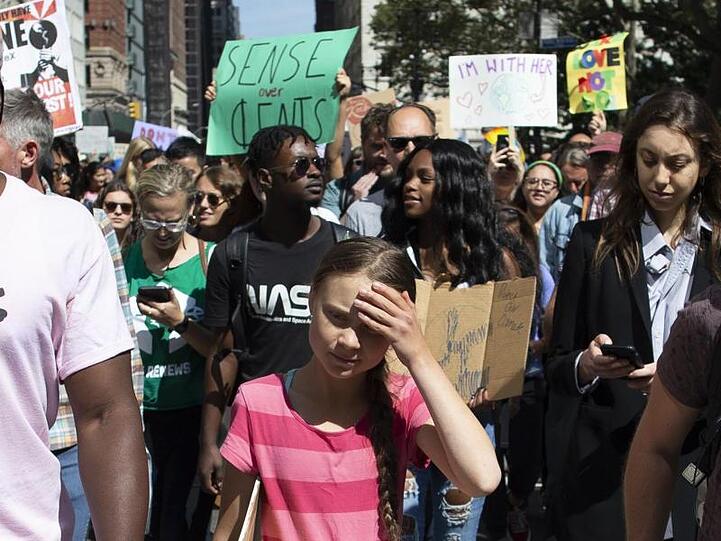Greta Thunberg nimmt in New York am Klimastreik teil.