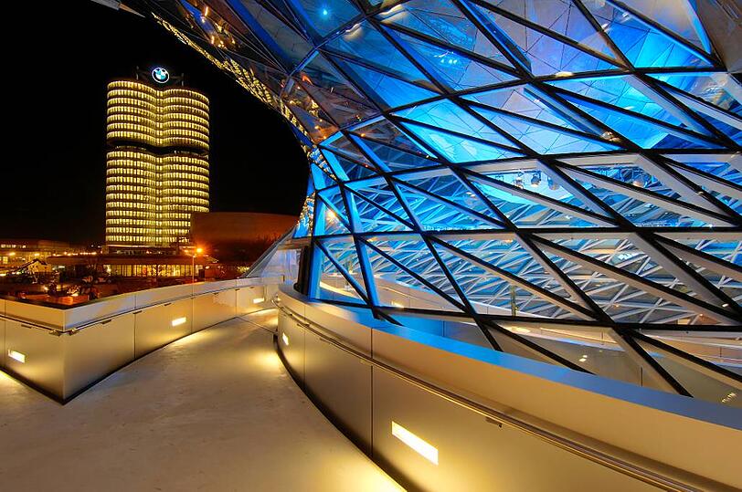 Das kann man lernen: Die BMW-Welt - so wie sie argum-Fotograf Thomas Einberger sieht.