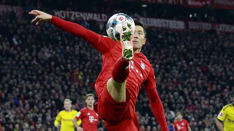 Karate-Stil: Robert Lewandowski gegen Dortmund.