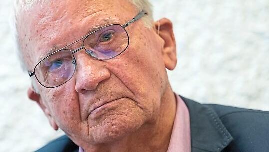 Jost Vacano: Zum 88. Geburtstag gibt's Geld. Jost Vacano: Zum 88. Geburtstag gibt's Geld.