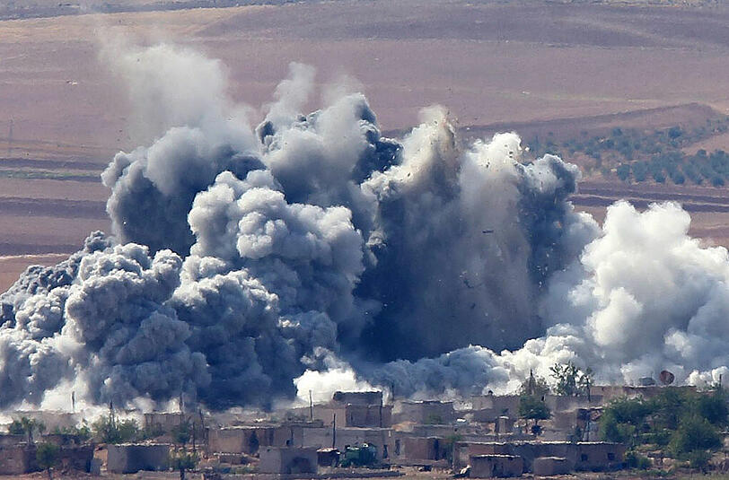Explosionen in der Nähe von Kobane. Der Kampf gegen den IS-Terror geht weiter.