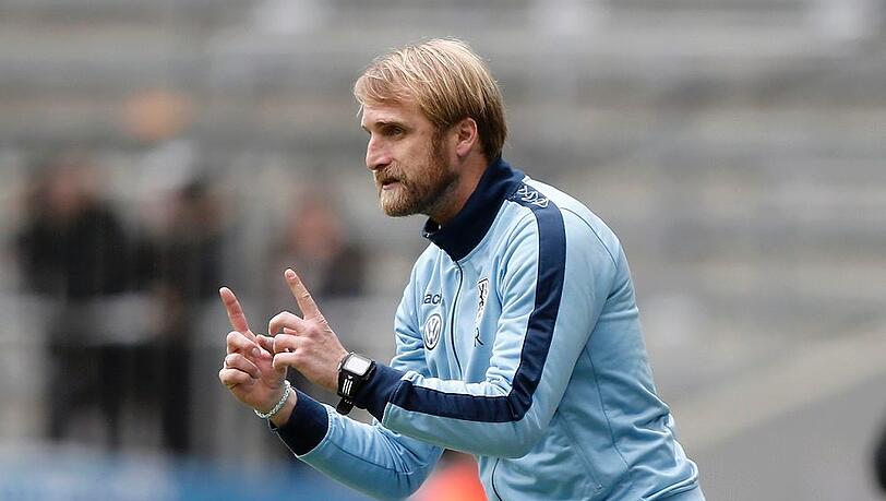 Der Lebens-Einhaucher des TSV 1860: Löwen-Trainer Daniel Bierofka. Der Lebens-Einhaucher des TSV 1860: Löwen-Trainer Daniel Bierofka.