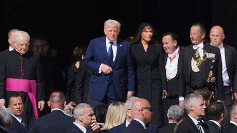 Auch US-Präsident Donald Trump ist mit seiner Frau Melania angereist.