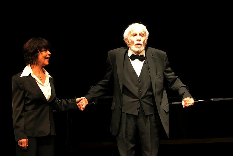 Jopie Heesters mit 108 singend im Prinze.