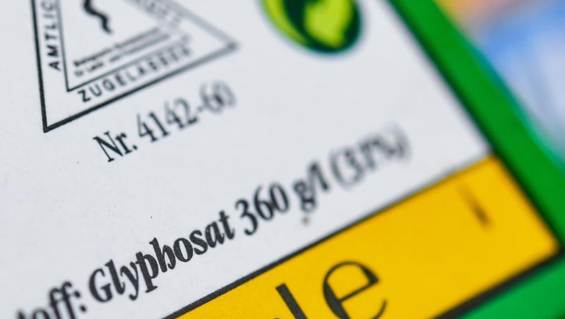 Die Verpackung eines Unkrautvernichtungsmittels, das den Wirkstoff Glyphosat enthält. Die Verpackung eines Unkrautvernichtungsmittels, das den Wirkstoff Glyphosat enthält.