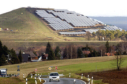 Der Atzenhofer Solarberg: Fürths Prestige-Projekt in Sachen umweltfreundlicher Strom-Erzeugung.
