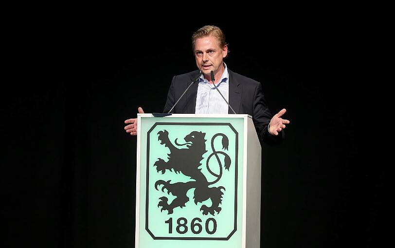 Die Bilder von der Mitgliederversammlung der Münchner Löwen im Zenith.