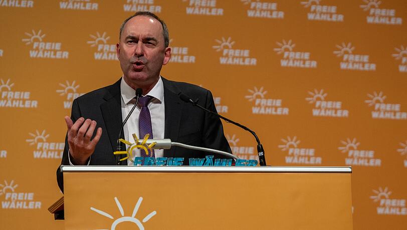 Hubert Aiwanger (Freie Wähler), Wirtschaftsminister von Bayern, spricht.