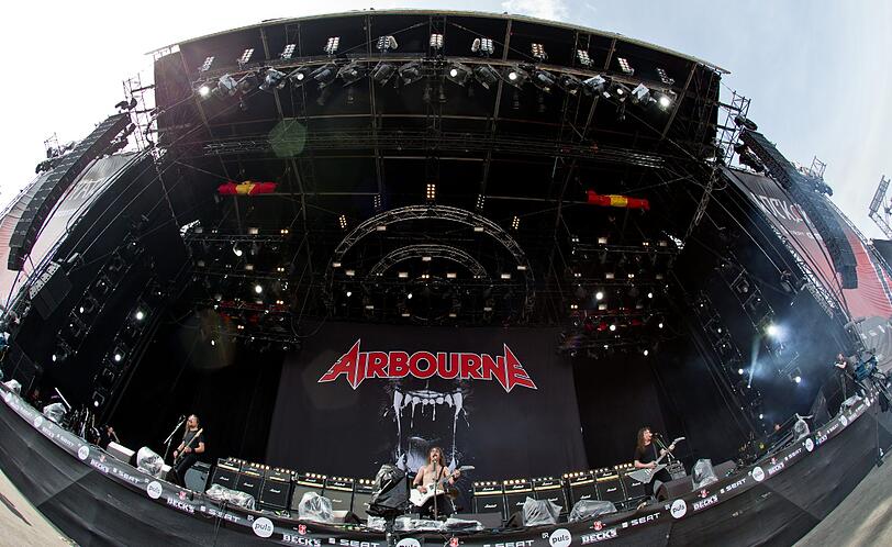 Die australischen Band "Airbourne".