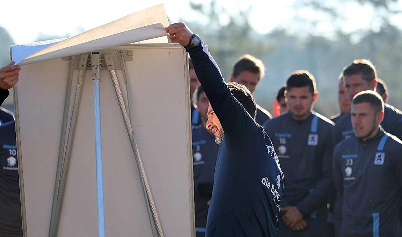 Die Bilder vom Dienstagstraining der Löwen in Troia.