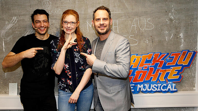 Max Hemmersdorfer (Zeki Müller), Johanna Spantzel (Lisi Schnabelstedt) und Moritz Bleibtreu.