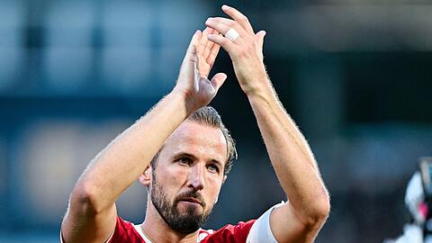 Harry Kane bewahrte den FC Bayern mit seinem Siegtor vor einem Ausrutscher in Elversberg. Harry Kane bewahrte den FC Bayern mit seinem Siegtor vor einem Ausrutscher in Elversberg.