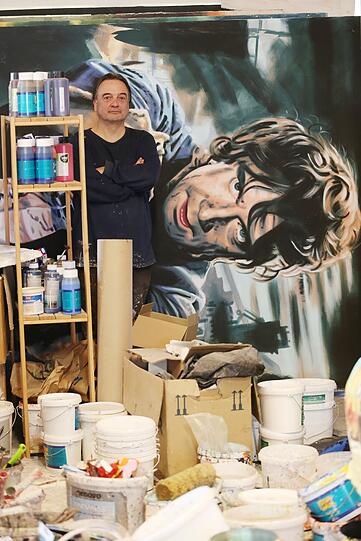René Birkner in seinem Atelier in Ismaning. Foto: Sigi Müller