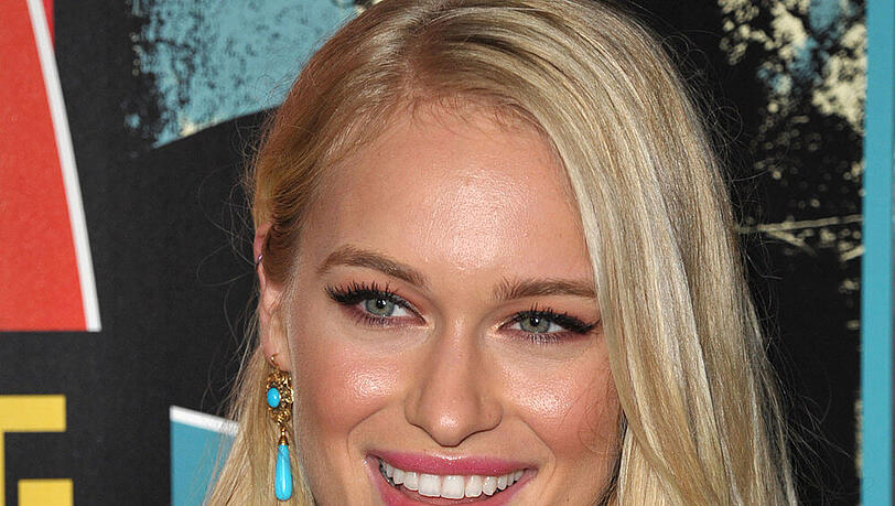 Leven Rambin hat ihre reine Haut, Teebaumöl zu verdanken Leven Rambin hat ihre reine Haut, Teebaumöl zu verdanken