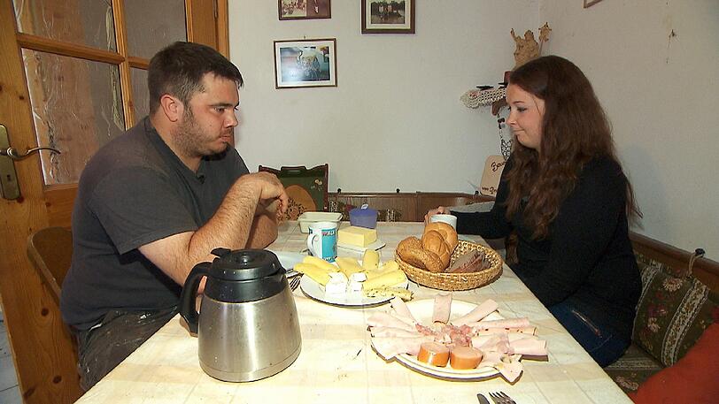 Miese Stimmung beim Frühstück: Christina ist der Hof und das Haus von Bauer Markus zu dreckig.