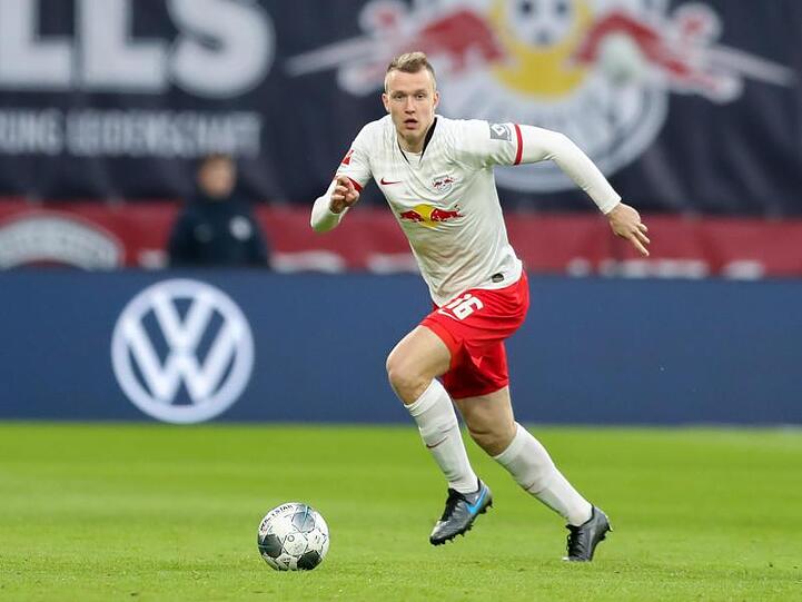 Steht beim BVB offenbar auf der Wunschliste: Leipzig Lukas Klostermann.