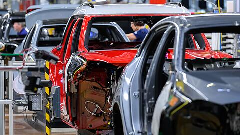 Ab 2035 sollen in der EU keine neuen Autos mit Benzin- oder Dieselmotor mehr zugelassen werden dürfen. (Symbolbild)