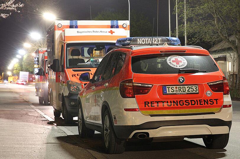 Am Mittwochabend kam es zu einem schweren Raubüberfall in Traunreut. Die Bilder vom Einsatz.