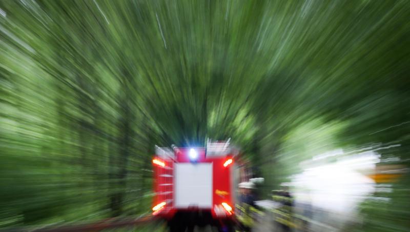 Ein Einsatzwagen der Feuerwehr. Foto: Friso Gentsch/dpa/Symbolbild Ein Einsatzwagen der Feuerwehr. Foto: Friso Gentsch/dpa/Symbolbild