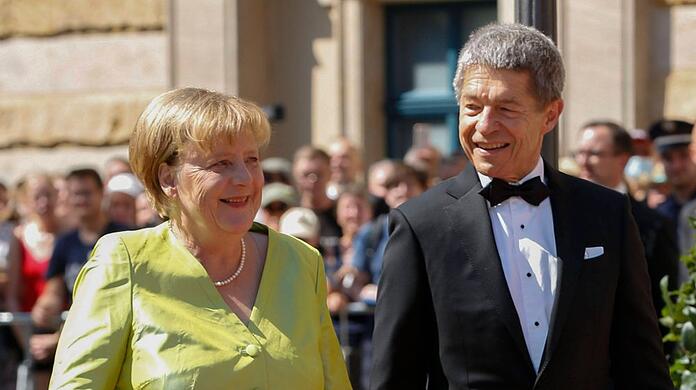 Angela Merkel mit ihrem Mann Joachim Sauer bei den Festspielen 2022.