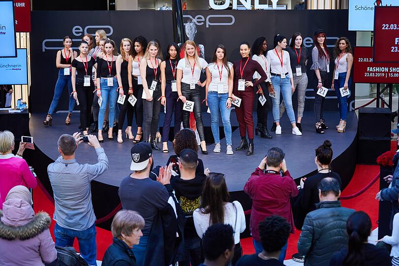 Offenes Casting und Modenschau zur Schönen Münchnerin 2019 im pep
