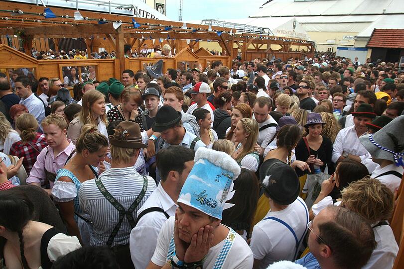 Es ist endlich wieder soweit: München und die Welt feiert die Wiesn. Die besten Bilder des ersten Tages