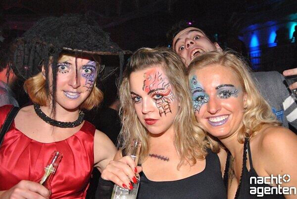 Europas größte Halloween-Party fand am Samstag in der Kultfabrik statt. Noch mehr Fotos gibt es unter www.nachtagenten.de.